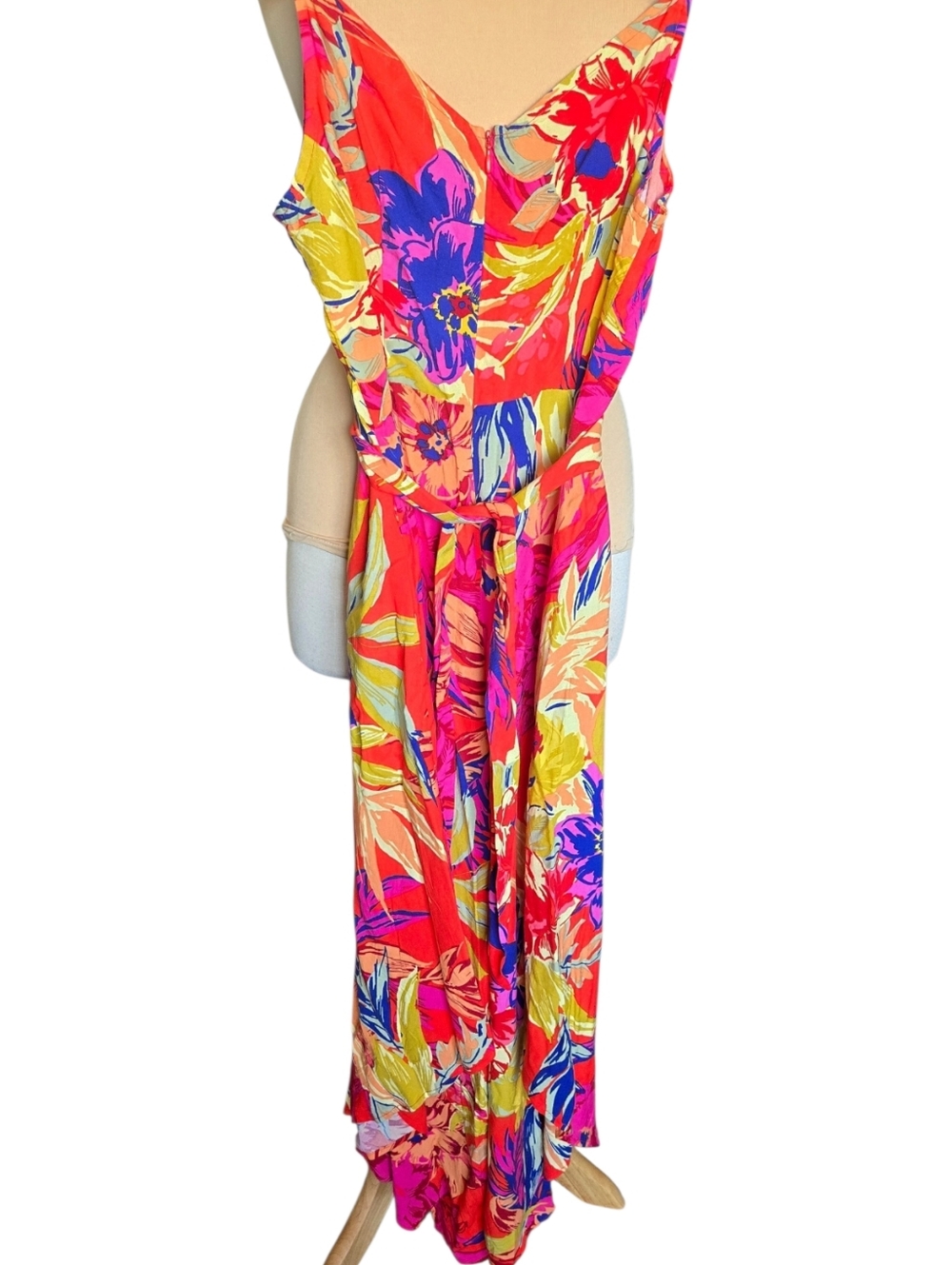 MSK Red Tropical High-Low Floral Dress - Picture 4 of 5